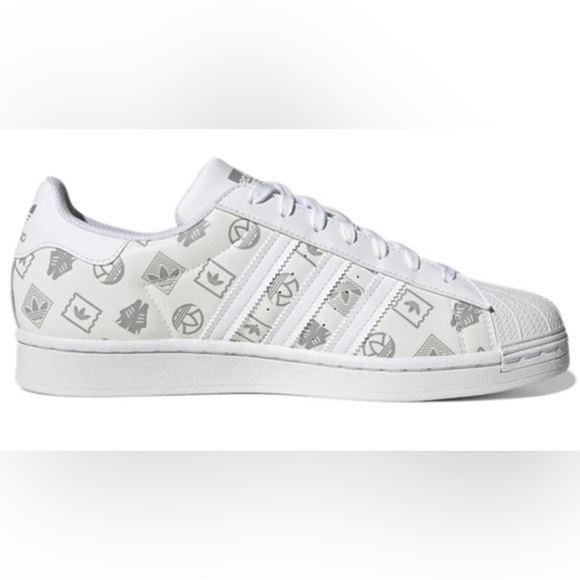 adidas originals Unisex Superstar Sneakers Silver/Grey US7.5 - Picture 2 of 5